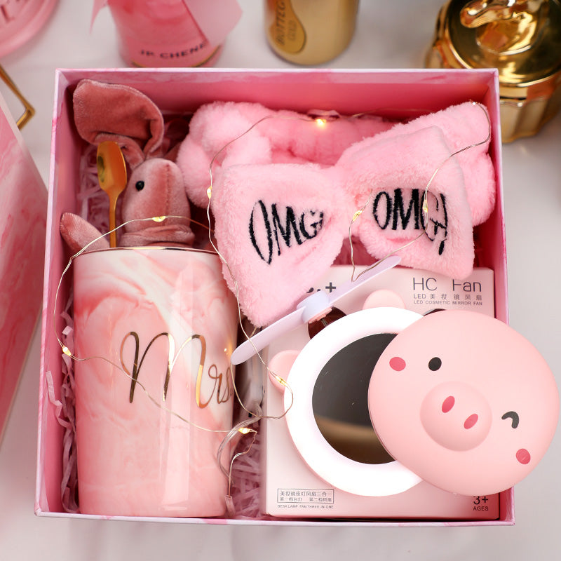 Practical wedding bridesmaid bridesmaid hand gift box 100-day banquet full moon cup