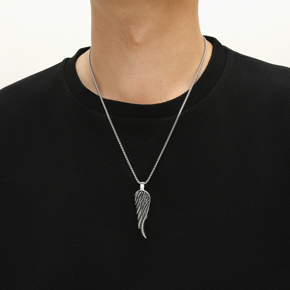 Feather wing necklace
